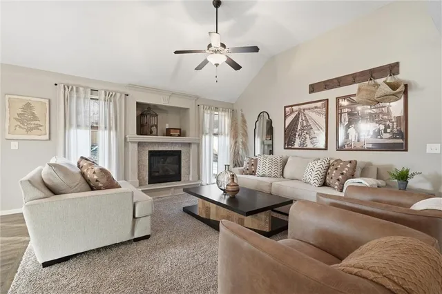 $425,000 | 10020 North Lawn Avenue, Kansas City, MO 64156