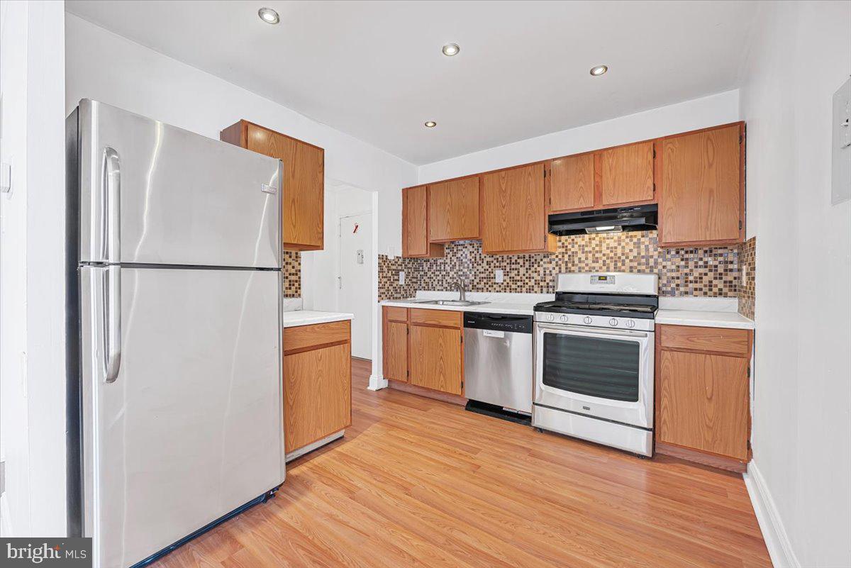 19321 Club House Road, Unit 301 Gaithersburg, MD 20886 - Photo 7 of 20 Gallery Image 7