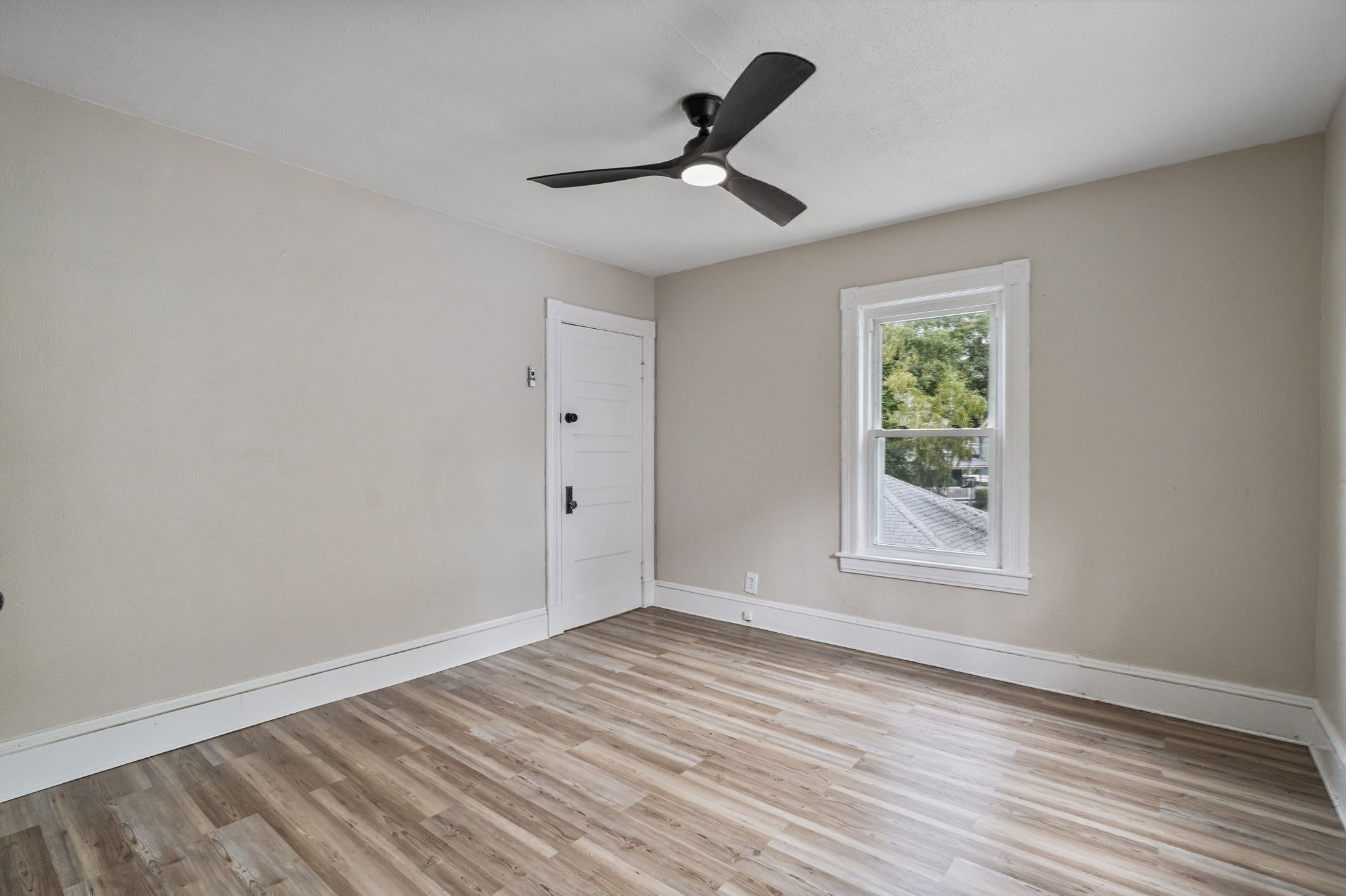 615 White Street Springfield, MA 01108 - Photo 31 of 42 Gallery Image 31