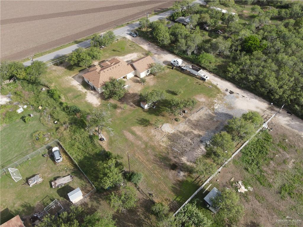 715 North Gonzalez Road Weslaco, TX 78596 - Photo 28 of 31 a view of a garden