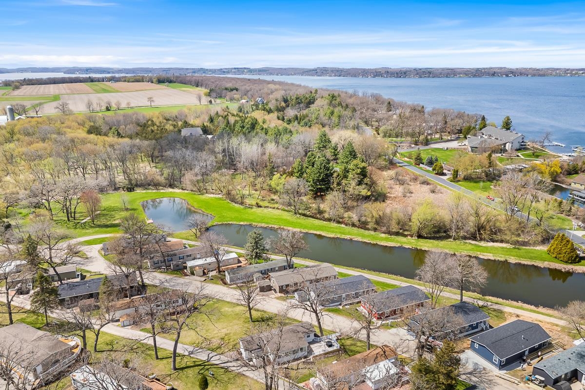 W1325 Spring Grove Road Ripon, WI 54971 - Photo 12 of 21