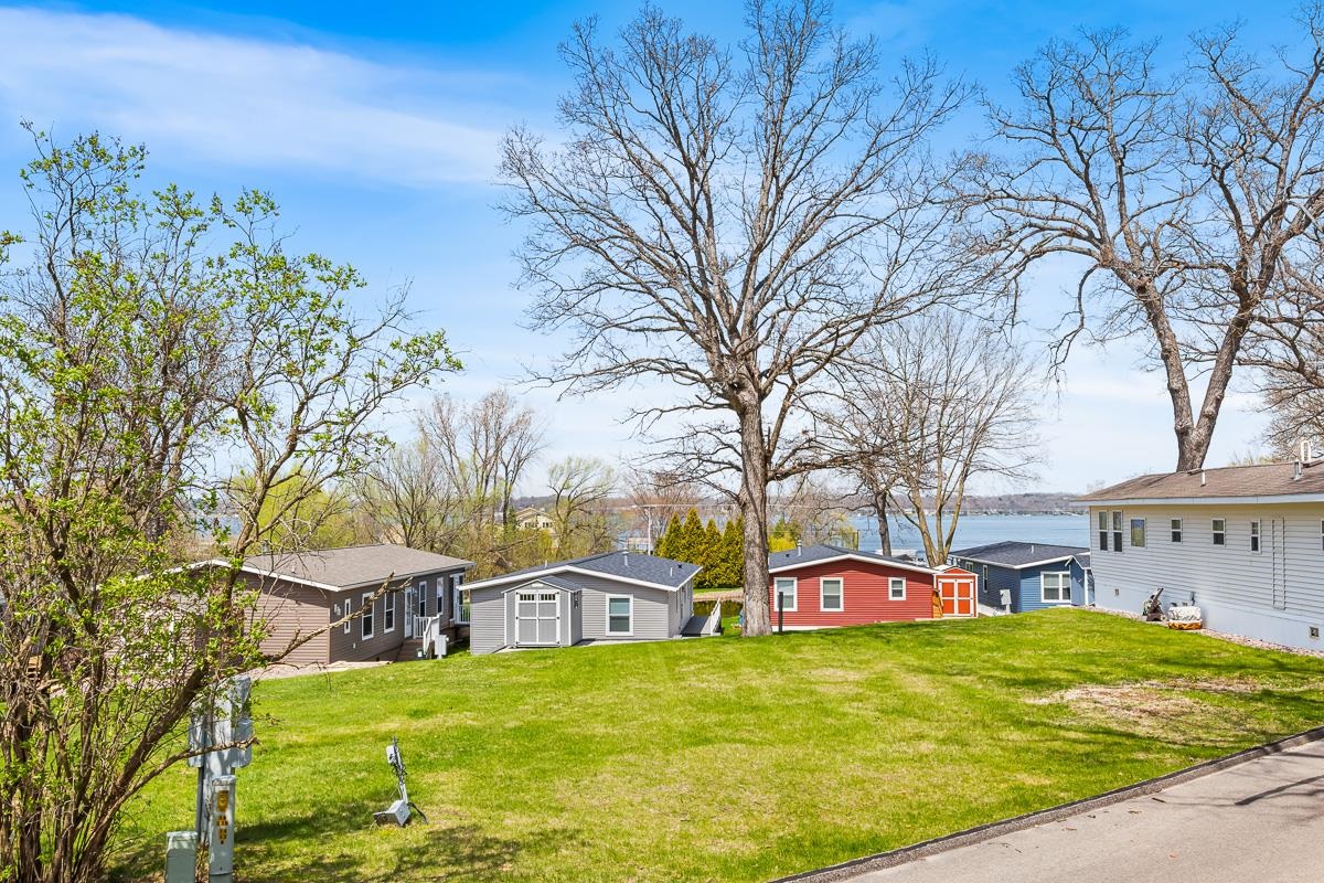 W1325 Spring Grove Road Ripon, WI 54971 - Photo 3 of 21