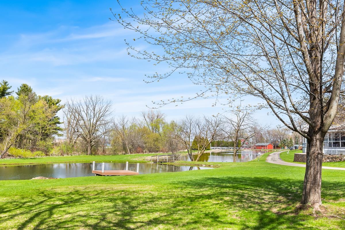 W1325 Spring Grove Road Ripon, WI 54971 - Photo 4 of 21