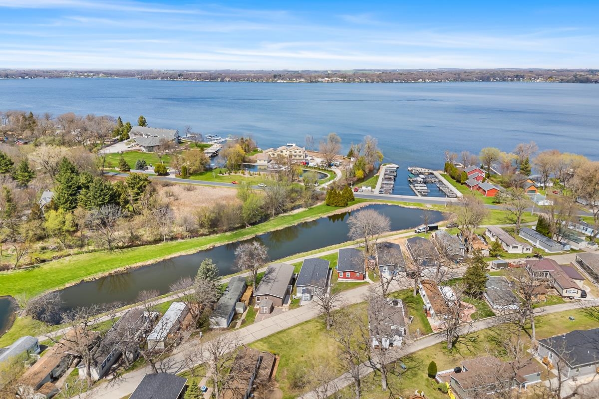 W1325 Spring Grove Road Ripon, WI 54971 - Photo 7 of 21