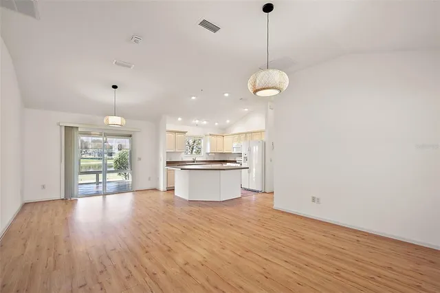 $439,999 | 776 Alcott Avenue, The Villages, FL 32162