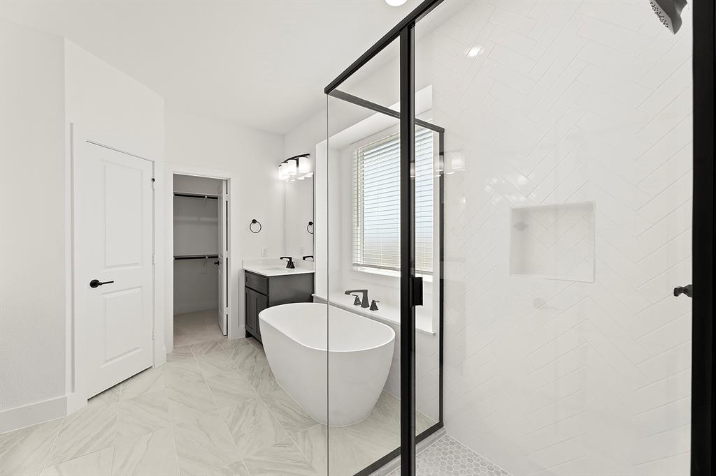 1322 Comal Drive Forney, TX 75126 - Photo 18 of 30 18. 1322 Comal - Bath