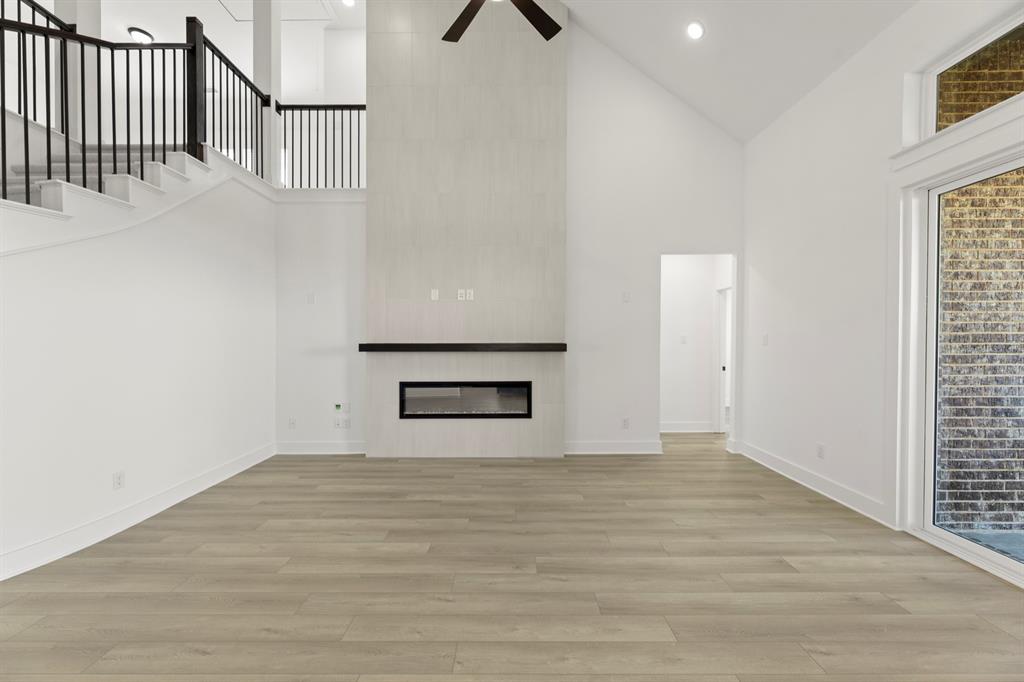 1322 Comal Drive Forney, TX 75126 - Photo 8 of 30 08. 1322 Comal - Family (2)