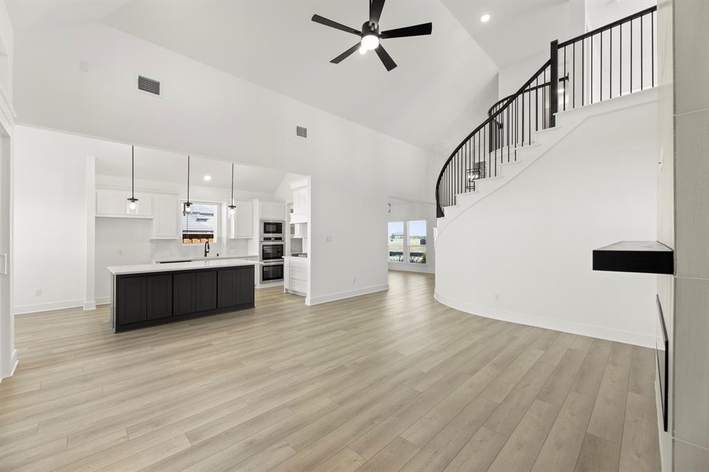 1322 Comal Drive Forney, TX 75126 - Photo 9 of 30 09. 1322 Comal - Family (3)