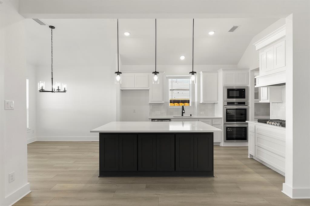 1322 Comal Drive Forney, TX 75126 - Photo 10 of 30 10. 1322 Comal - Kitchen