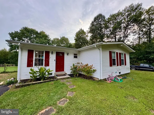 $2,800 | 24712 Etchison Drive, Gaithersburg, MD 20882