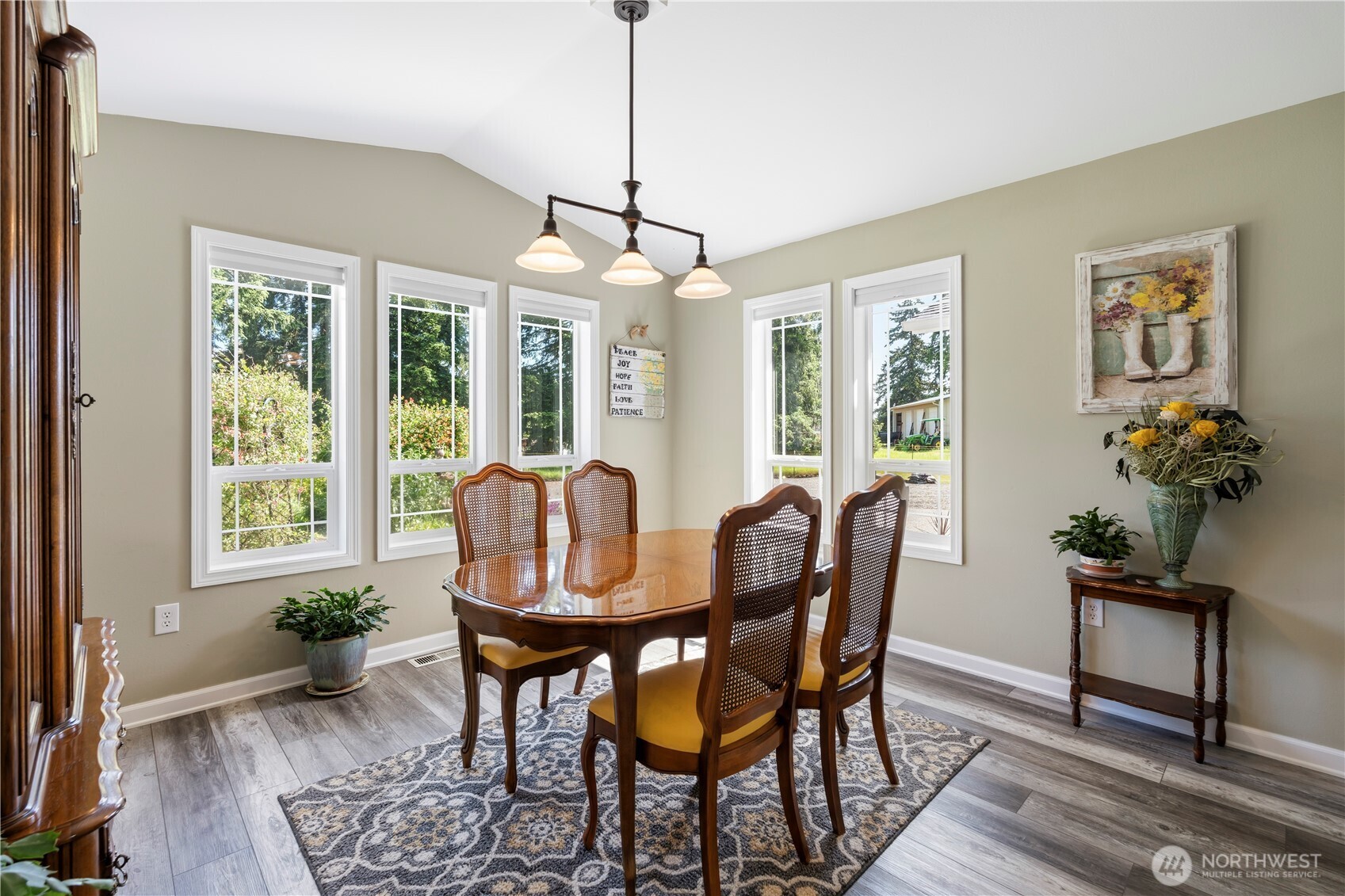 16915 Eugene Street Southwest Rochester, WA 98579 - Photo 5 of 38