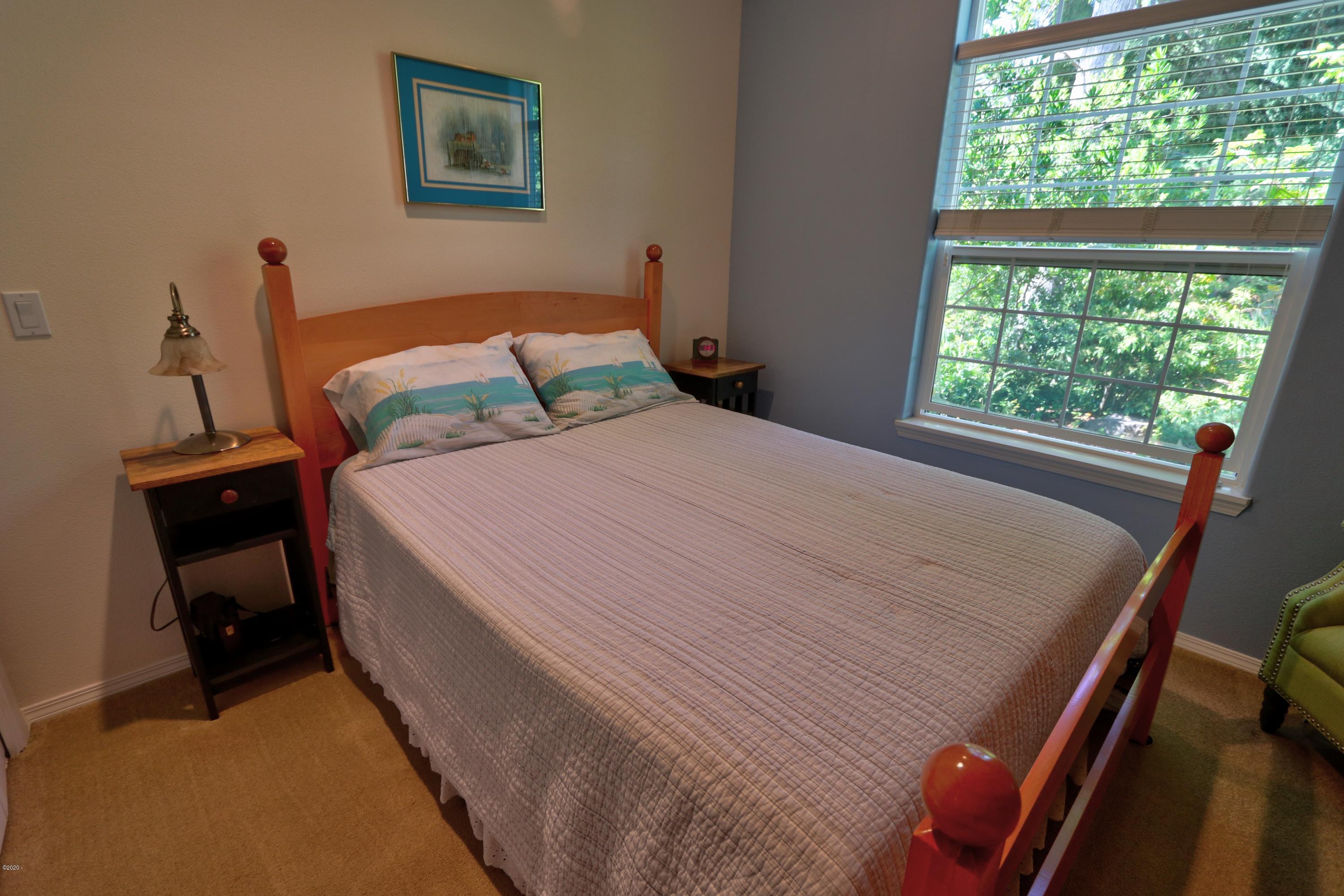 60 Gull Station Depoe Bay, OR 97341 - Photo 23 of 36 Bedroom 2