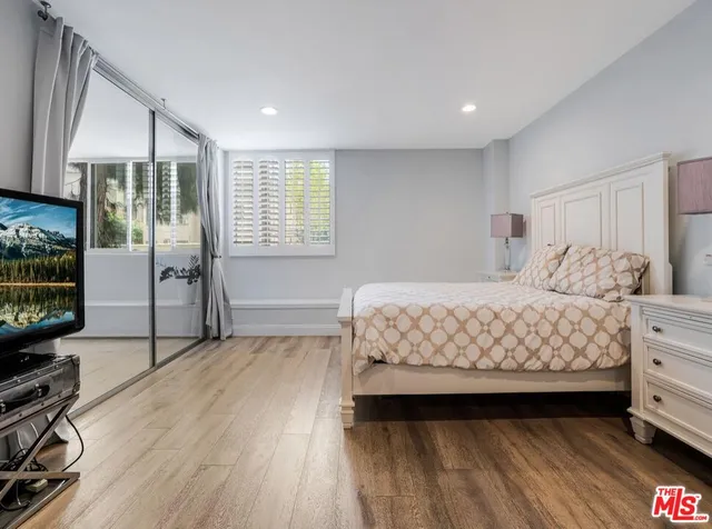 $5,900 | 441 North Oakhurst Drive, Unit 203, Beverly Hills, CA 90210