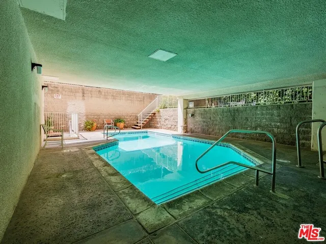 $5,900 | 441 North Oakhurst Drive, Unit 203, Beverly Hills, CA 90210