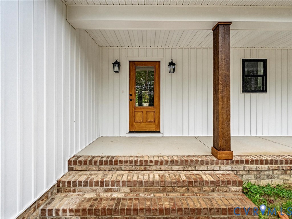 20475 Tabernacle Road Barhamsville, VA 23011 - Photo 4 of 23 a front view of a house