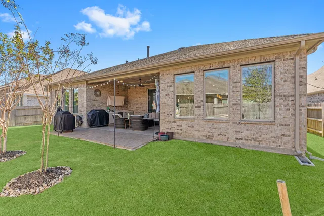 $485,000 | 15313 Garnet Groves Drive, Conroe, TX 77302