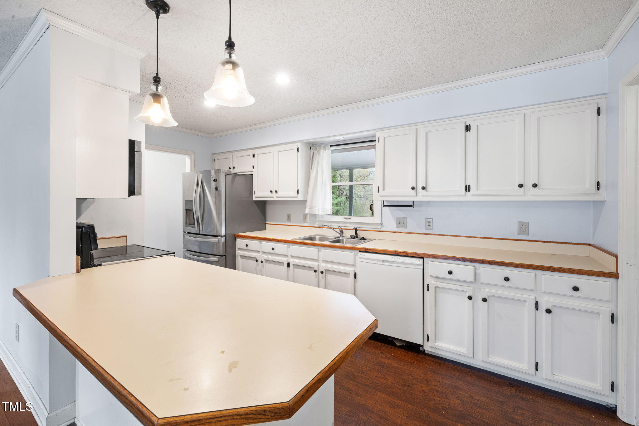 752 South Ridge Road Burlington, NC 27217 - Photo 11 of 24 .