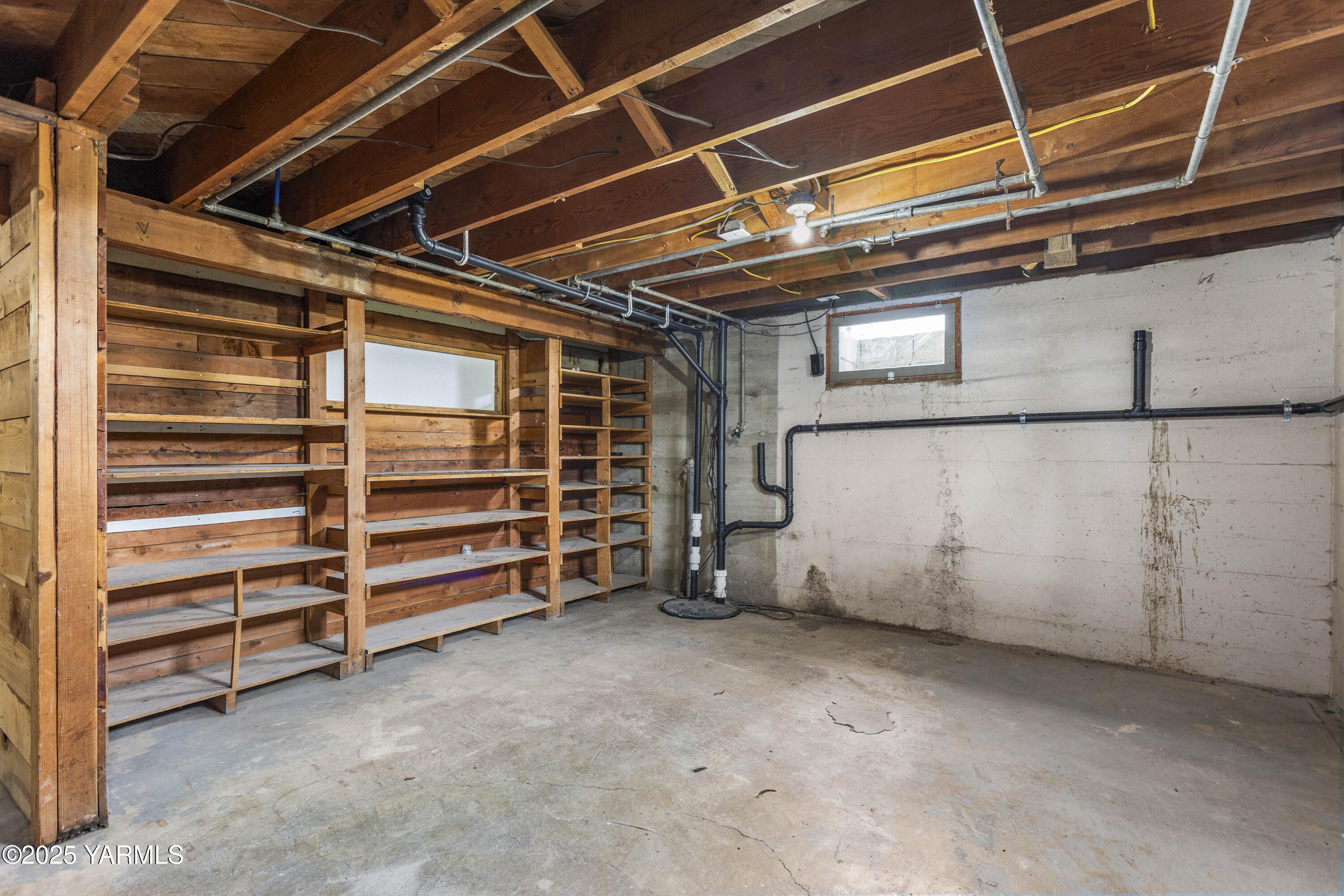 173801 Evans Road Grandview, WA 98930 - Photo 22 of 45 a view of storage and utility room