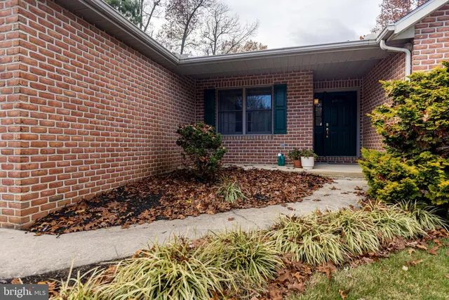 a view of a house with garden