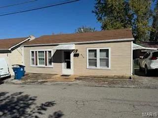 $130,000 | 423 Degenhardt Avenue, St. Louis, MO 63125