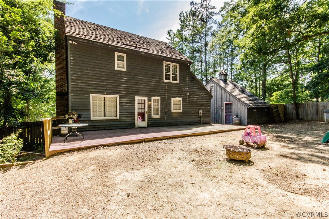 9818 Kendrick Road North Chesterfield, VA 23236 - Photo 34 of 36 a backyard of a house with seating space