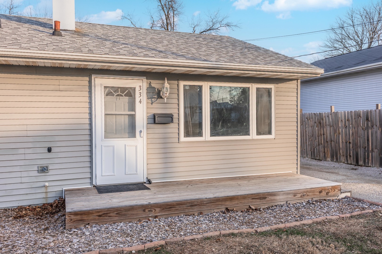 334 East Baker Street Bloomington, IL 61701 - Photo 2 of 32 a front view of a house