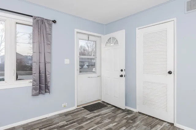 $125,000 | 334 East Baker Street, Bloomington, IL 61701