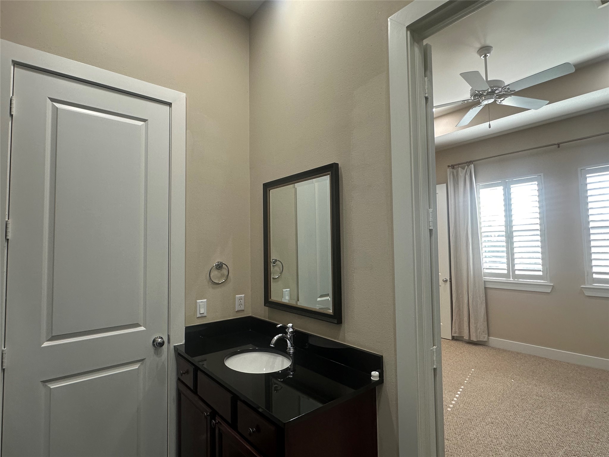 1715 West 24th Street Houston, TX 77008 - Photo 7 of 16