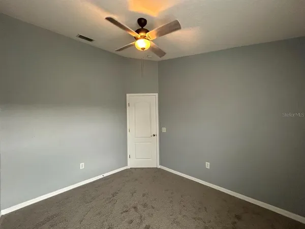 $2,300 | 12978 Kings Crossing Drive, Gibsonton, FL 33534