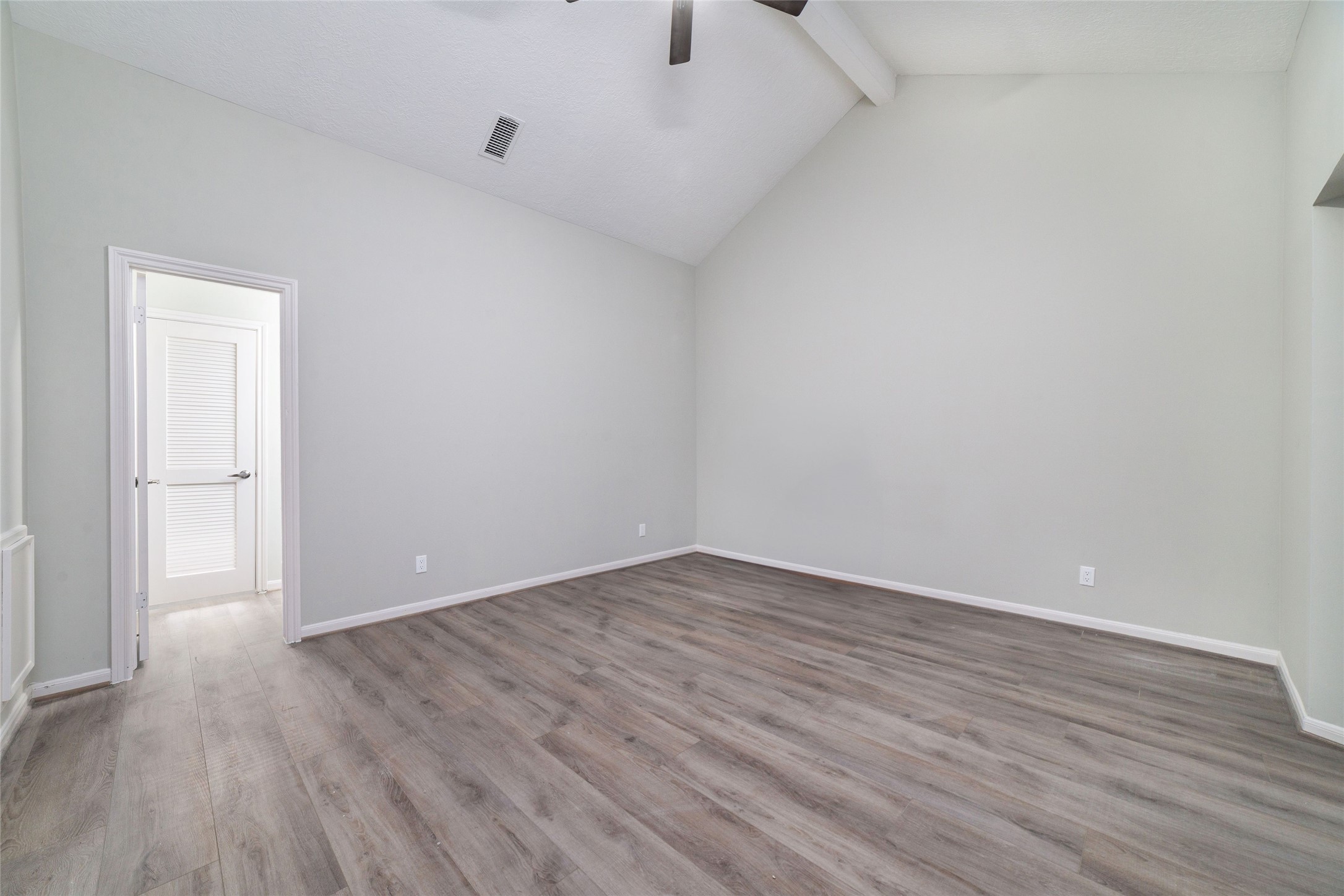 154 Old Bridge Lake Street Houston, TX 77069 - Photo 28 of 30 a view of an empty room with wooden floor