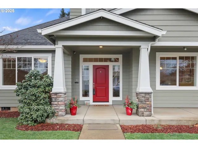 a view of a house with outdoor space