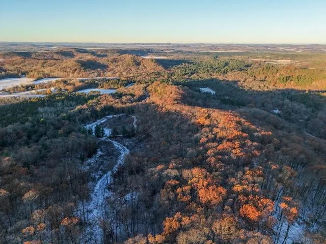 $715,000 | 1080 Admiral Road, Sparta, WI 54656