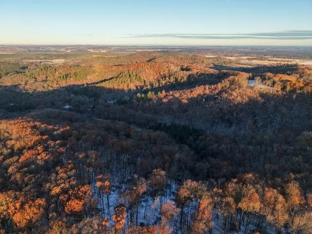 $715,000 | 1080 Admiral Road, Sparta, WI 54656