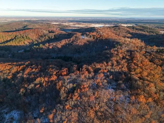 $715,000 | 1080 Admiral Road, Sparta, WI 54656