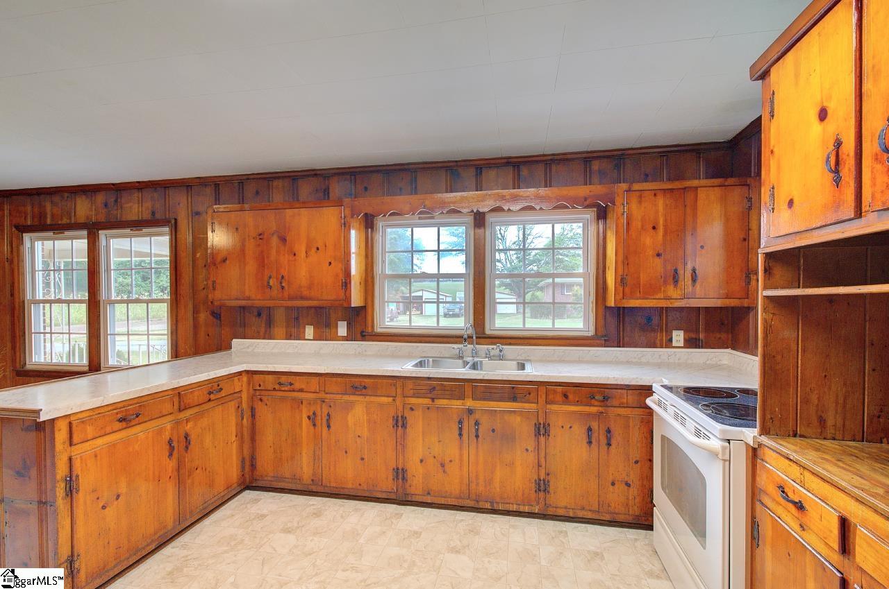 107 Hillside Drive Anderson, SC 29625 - Photo 12 of 26