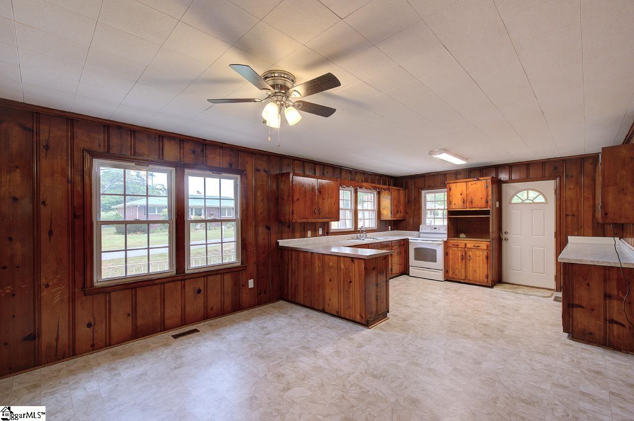 107 Hillside Drive Anderson, SC 29625 - Photo 9 of 26