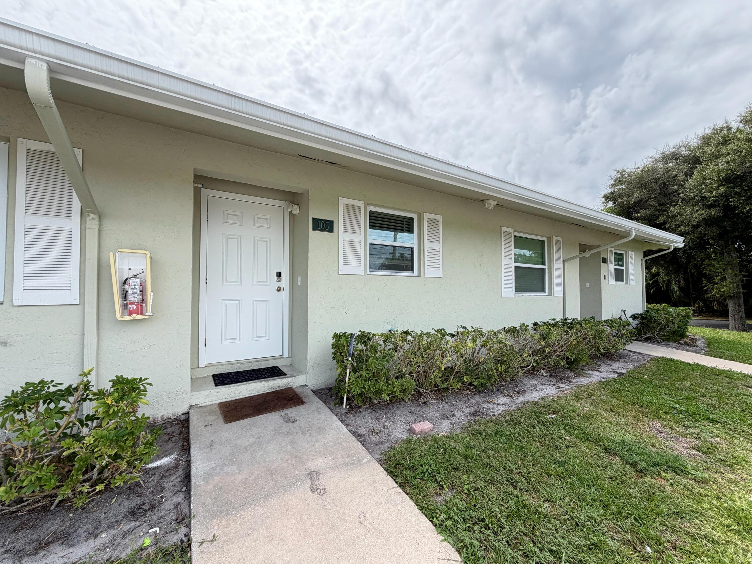 3794 County Line Road, Unit 105 Jupiter, FL 33469 - Photo 12 of 20 WhatsApp Image 2026-10-01 at 17.59.47 (3