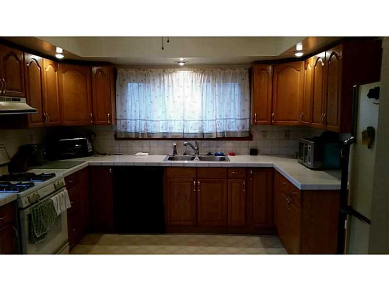 1691 Brodhead Road Coraopolis, PA 15108 - Photo 3 of 12 Kitchen.