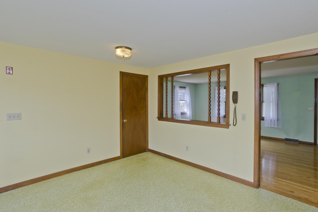 51 Hardy Street Springfield, MA 01129 - Photo 12 of 42 Gallery Image 12
