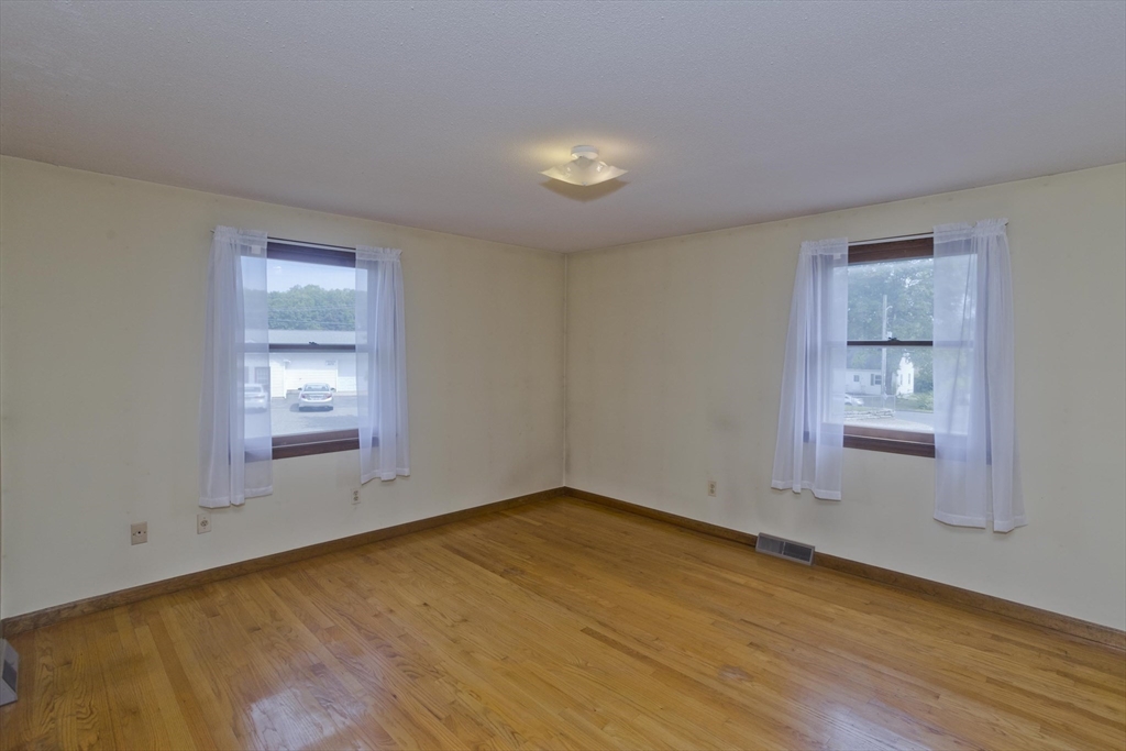 51 Hardy Street Springfield, MA 01129 - Photo 24 of 42 Gallery Image 24