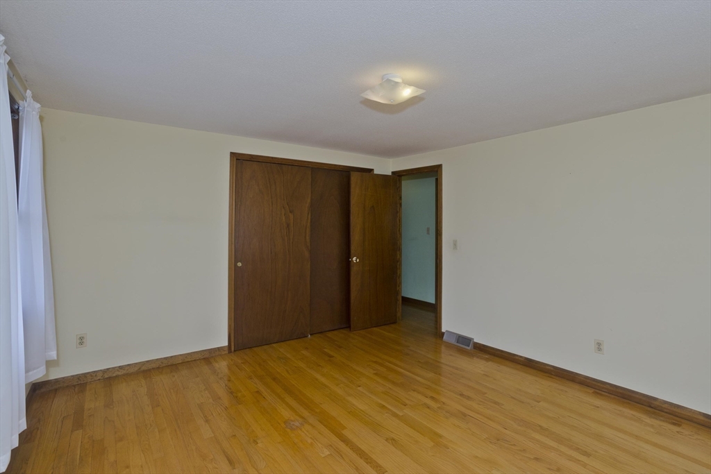 51 Hardy Street Springfield, MA 01129 - Photo 25 of 42 Gallery Image 25