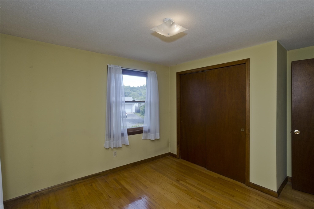 51 Hardy Street Springfield, MA 01129 - Photo 27 of 42 Gallery Image 27