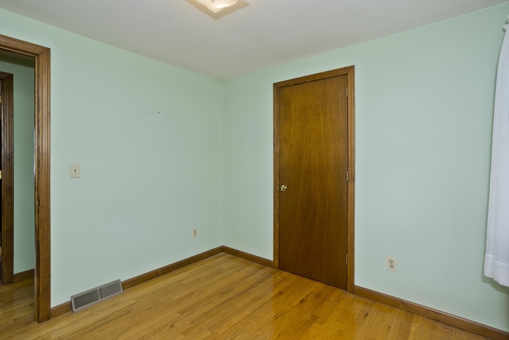 51 Hardy Street Springfield, MA 01129 - Photo 30 of 42 Gallery Image 30