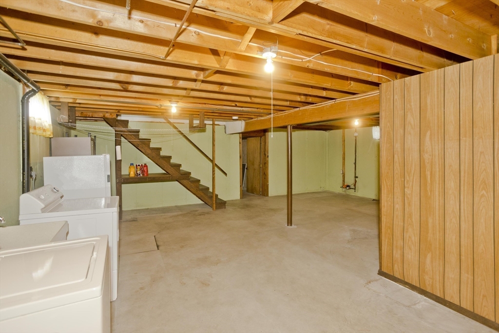51 Hardy Street Springfield, MA 01129 - Photo 40 of 42 Gallery Image 40