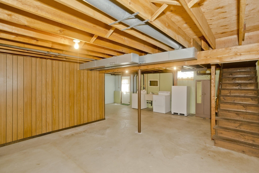 51 Hardy Street Springfield, MA 01129 - Photo 42 of 42 Gallery Image 42