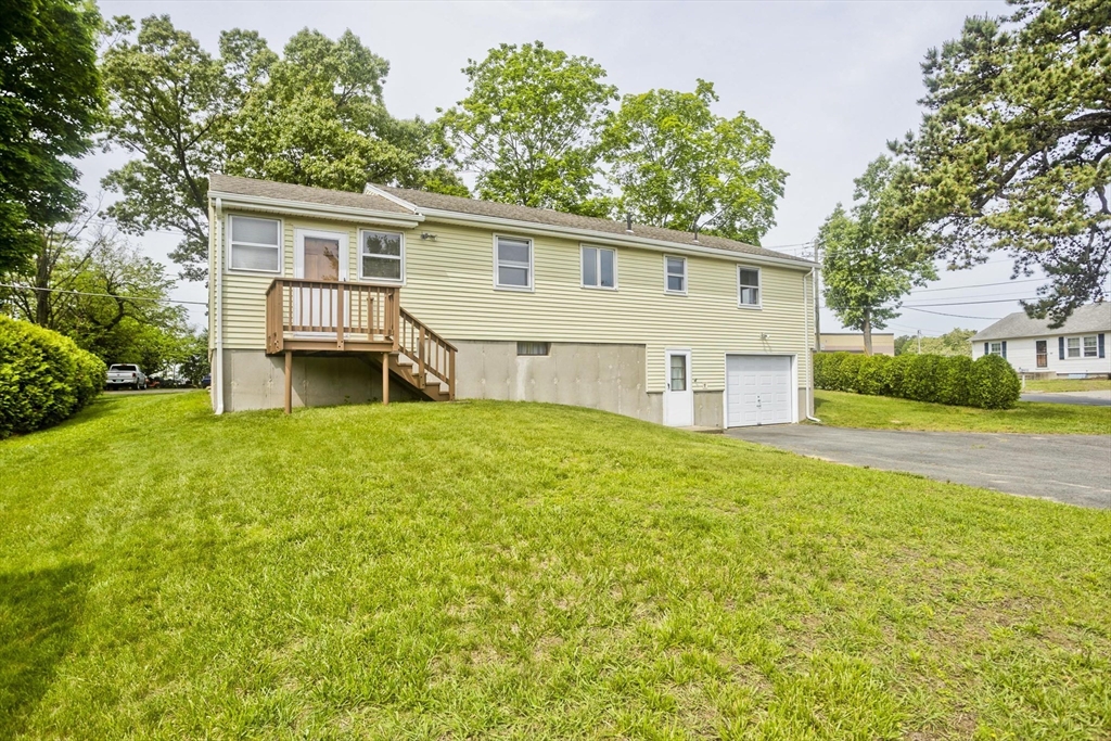 51 Hardy Street Springfield, MA 01129 - Photo 6 of 42 Gallery Image 6