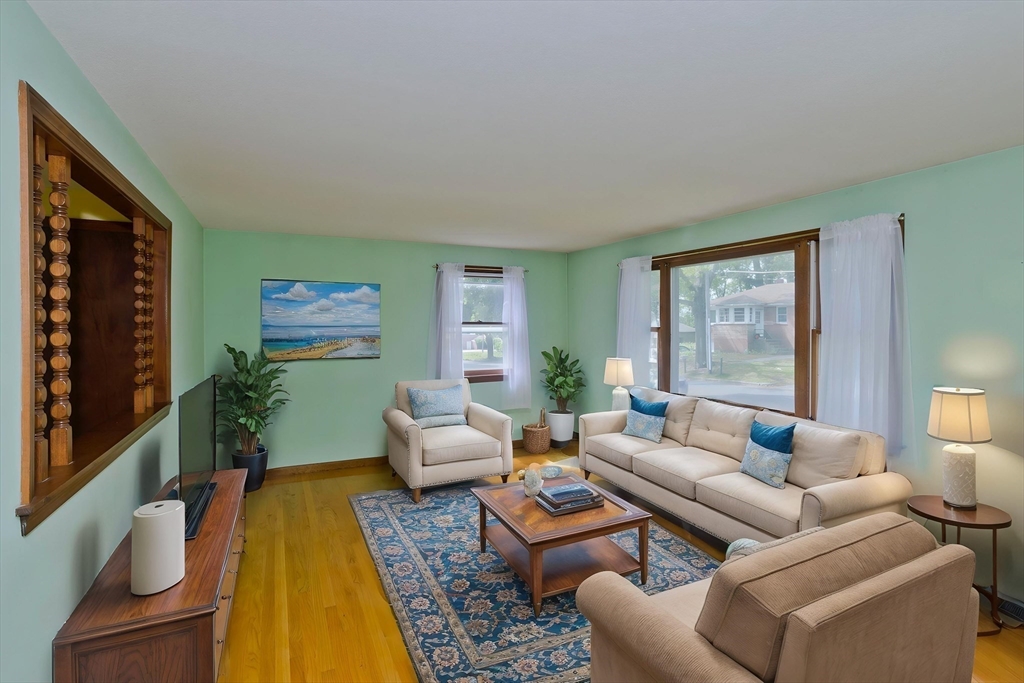 51 Hardy Street Springfield, MA 01129 - Photo 10 of 42 Gallery Image 10
