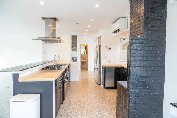 $3,950 | 2200 Northeast 26th Street, Unit A, Wilton Manors, FL 33305