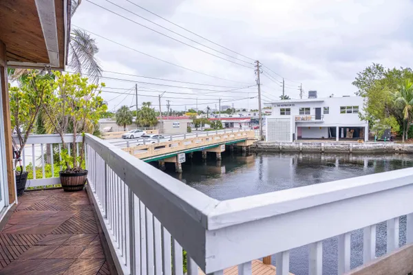 $3,950 | 2200 Northeast 26th Street, Unit A, Wilton Manors, FL 33305