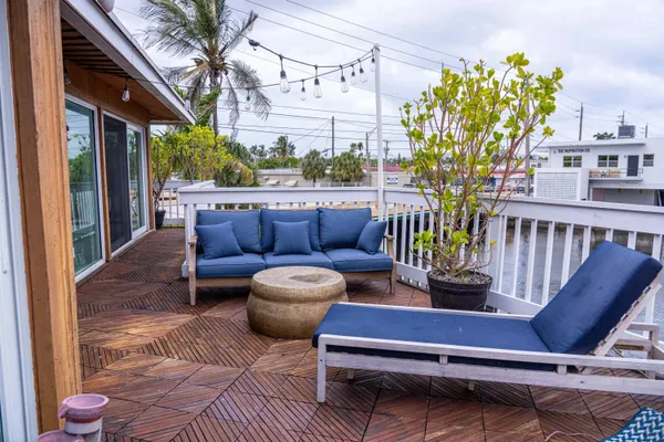 $3,950 | 2200 Northeast 26th Street, Unit A, Wilton Manors, FL 33305